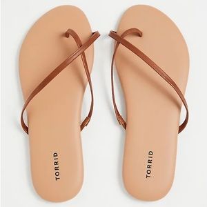 Torrid COGNAC FAUX LEATHER CRISSCROSS FLIP FLOP size 7